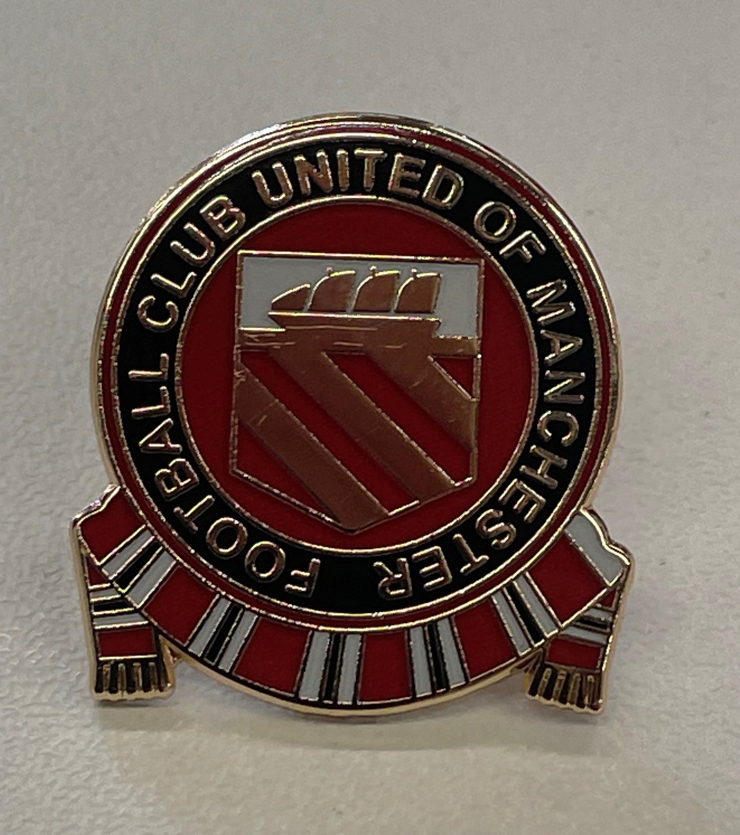 Bar Scarf Club Crest Badge